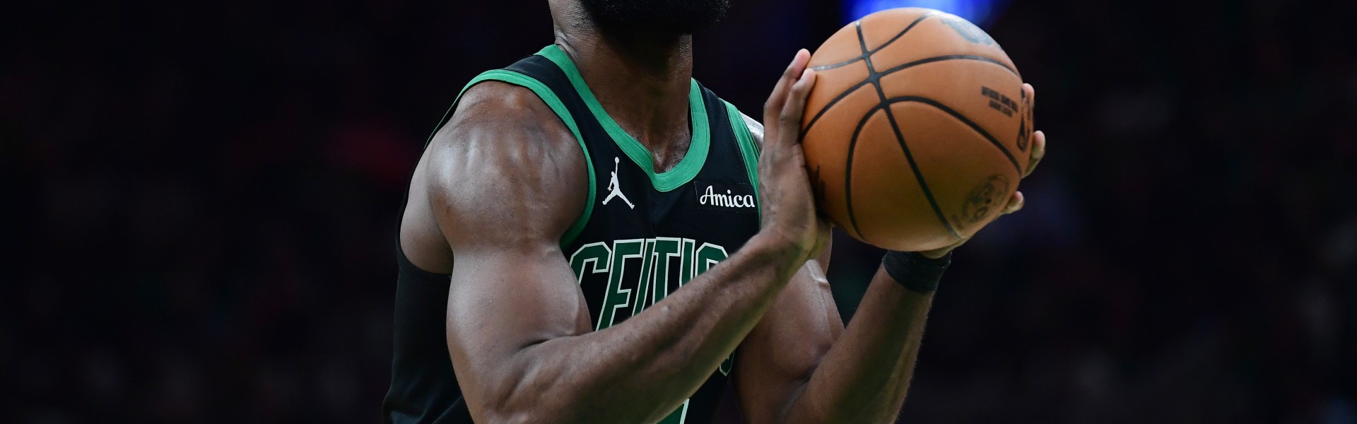 今年姚基金慈善赛参赛球星公布：杰伦-布朗、库兹马、麦克朗在列