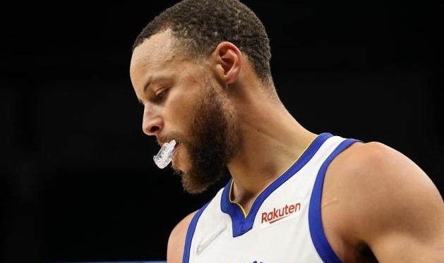 kaiyun sport-防守端库里被连续爆破 勇士的至暗时刻还在继续