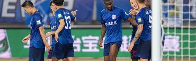 【亚冠】路易斯头球马莱莱双响 申花4比1逆转浦项