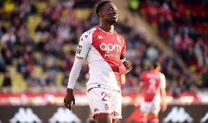 开云-肩膀脱臼伤缺数月！巴洛贡逐渐回归赛场，将参加摩纳哥U23友谊赛